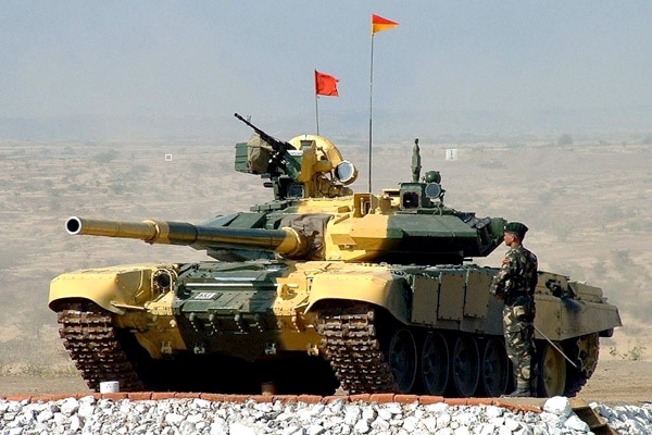 Arjun-Mark-II-and-T-90S-Main-battle-Tanks-of-India-2