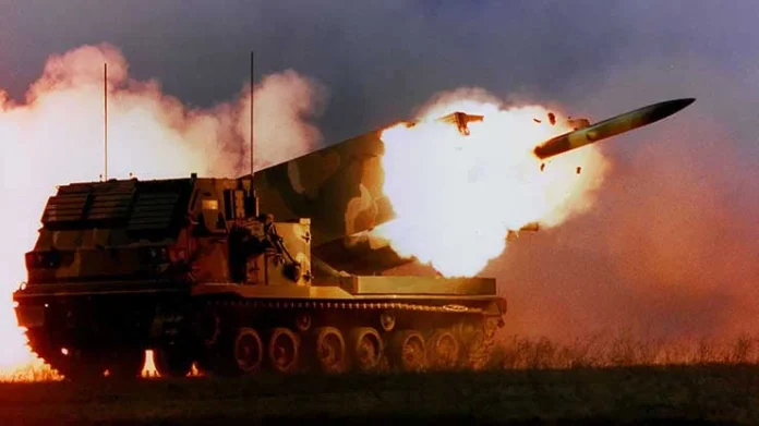 M270A1-MLRS1