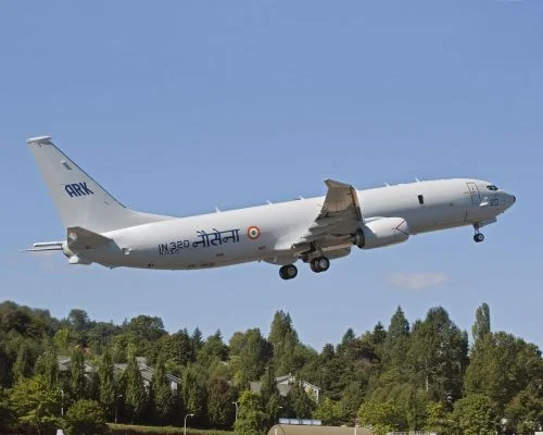 Navy-P8i-Taking-Off-500x400