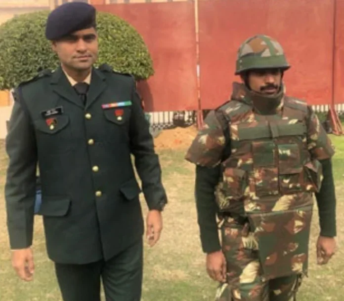 Indian-Army-Major-Anoop-Sharma-has-developed-a-bullet-proof-helmet