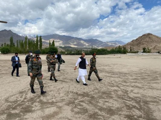 Rajnath-at-Leh-533x400 (1)
