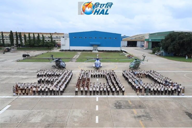 In a Big Boost to Indigenous Defence Production HAL Rolls out 300th ALH ...