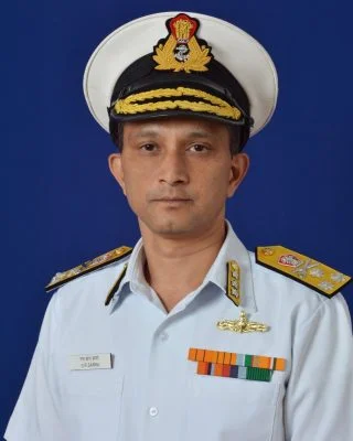 VAdm-SR-Sarma-320x400