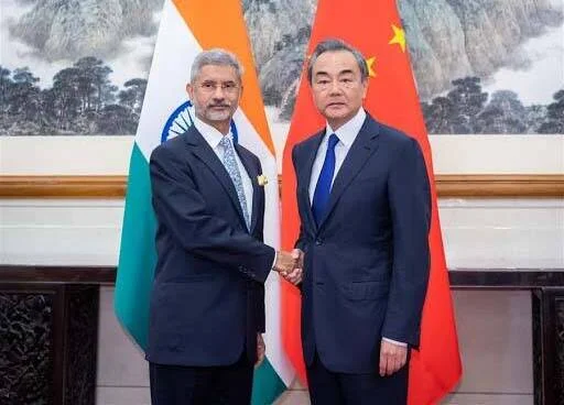 External-Affairs-Minister-S-Jaishankar-with-China-Xinhua-e1620310891902
