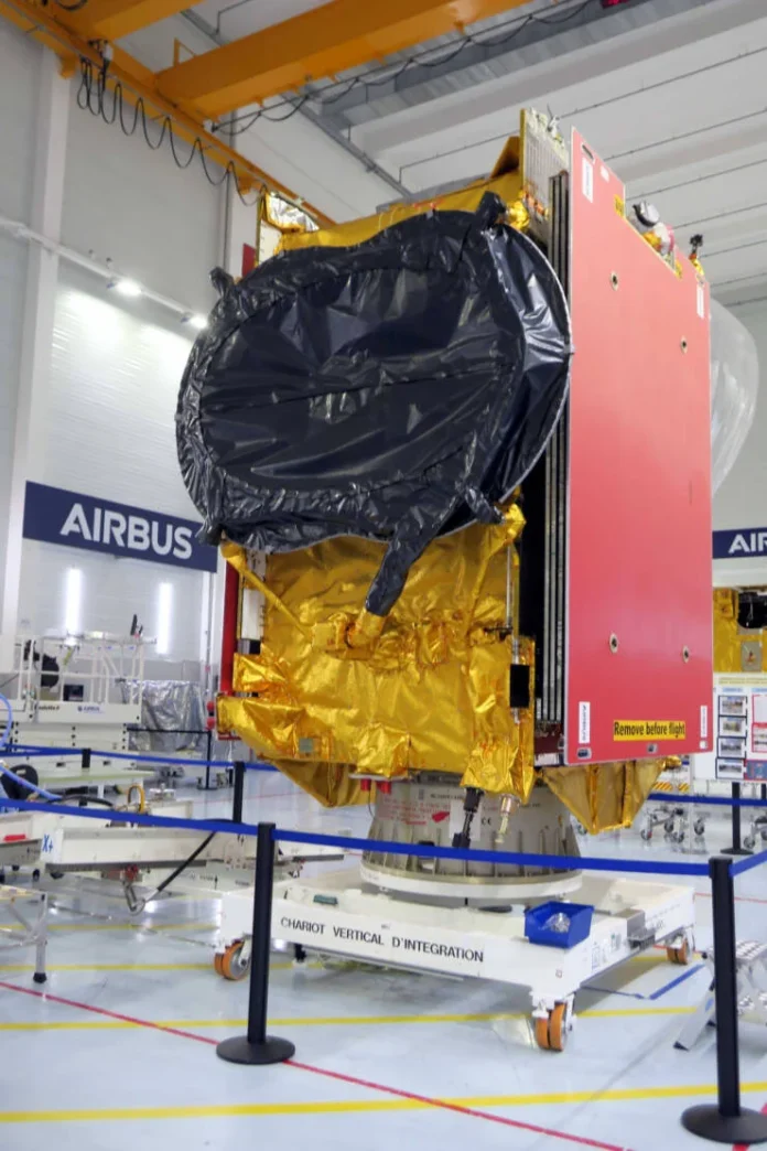 EUTELSAT-QUANTUM-scaled-e1625038994226 (1)