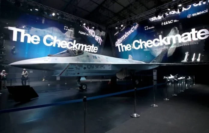 Rostec-to-Showcase-New-Stealth-Fifth-Generation-Fighter-Aircraft-Checkmate-e1636650410844