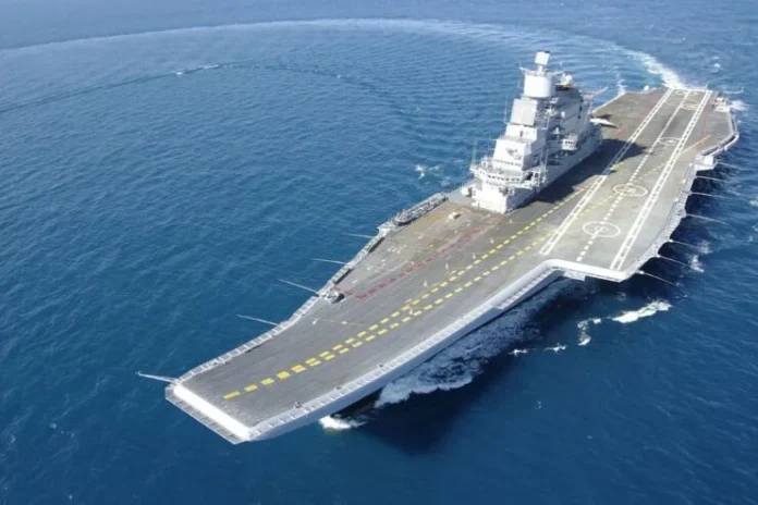INS_Vikramaditya_during_trials-e1639742517338