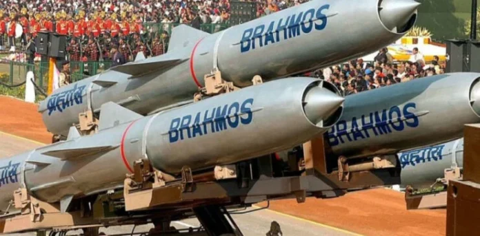 drdo-successfully-test-fired-a-brahmos-supersonic-cruise-missile-e1629867128856