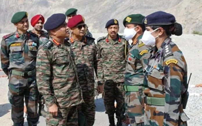 Army-Chief-Reviews-Security-Situation-Along-LAC-e1654955921908