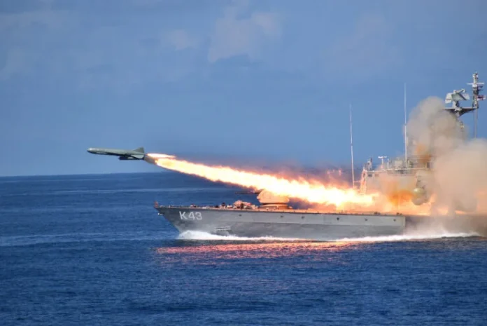 Indian-Navy-to-Bid-Farewell-to-Frontline-Ships-Akshay-and-Nishank-e1654147671820