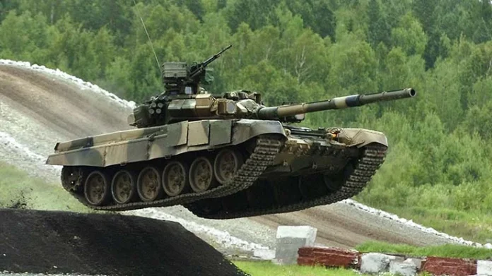 Rosoboronexport-and-Uralvagonzavod-agree-to-jointly-promote-latest-Russian-armored-vehicles-abroad