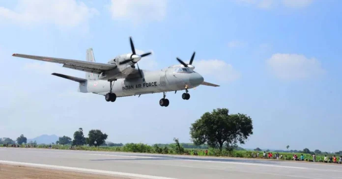 IAF-Conducts-Trial-Run-on-Emergency-Landing-Facility-in-Andhra-Pradesh