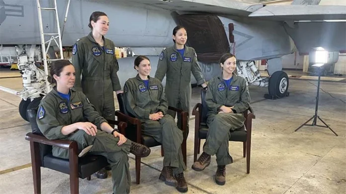 US-Navy-in-Partnership-with-Defence-Innovation-Unit-to-Develop-Smart-Body-Outfits-for-Women-Fighter-Pilots