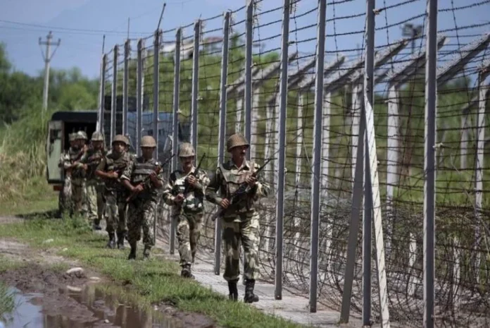BSF-Conducts-‘Ops-Alert-Exercise-on-Indo-Pak-Border-Along-Gujarat-Rajasthan-e1674465963285