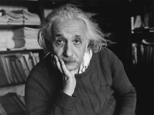 albert-einstein-640x480