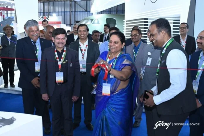 Dr-Tessy-Thomas-inaugurates-Godrej-Aerospace-stall-e1676304488295
