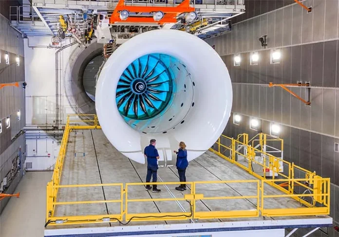 Rolls-Royce-Successfully-Completes-First-Tests-of-UltraFan-Technology-Demonstrator