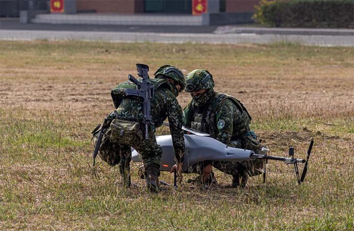 Taiwan Accelerates Two National Defence Programs
