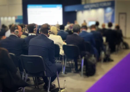 Thales-stand-Conf-450px