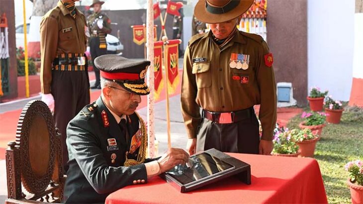 Lieutenant General RC Tiwari Takes Charge of Eastern Command