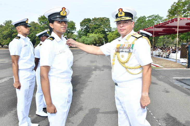 Navy women officer