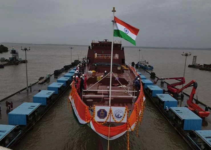 First-Indigenous-Advanced-Frigate-‘Triput-Launched-at-Goa-Shipyard