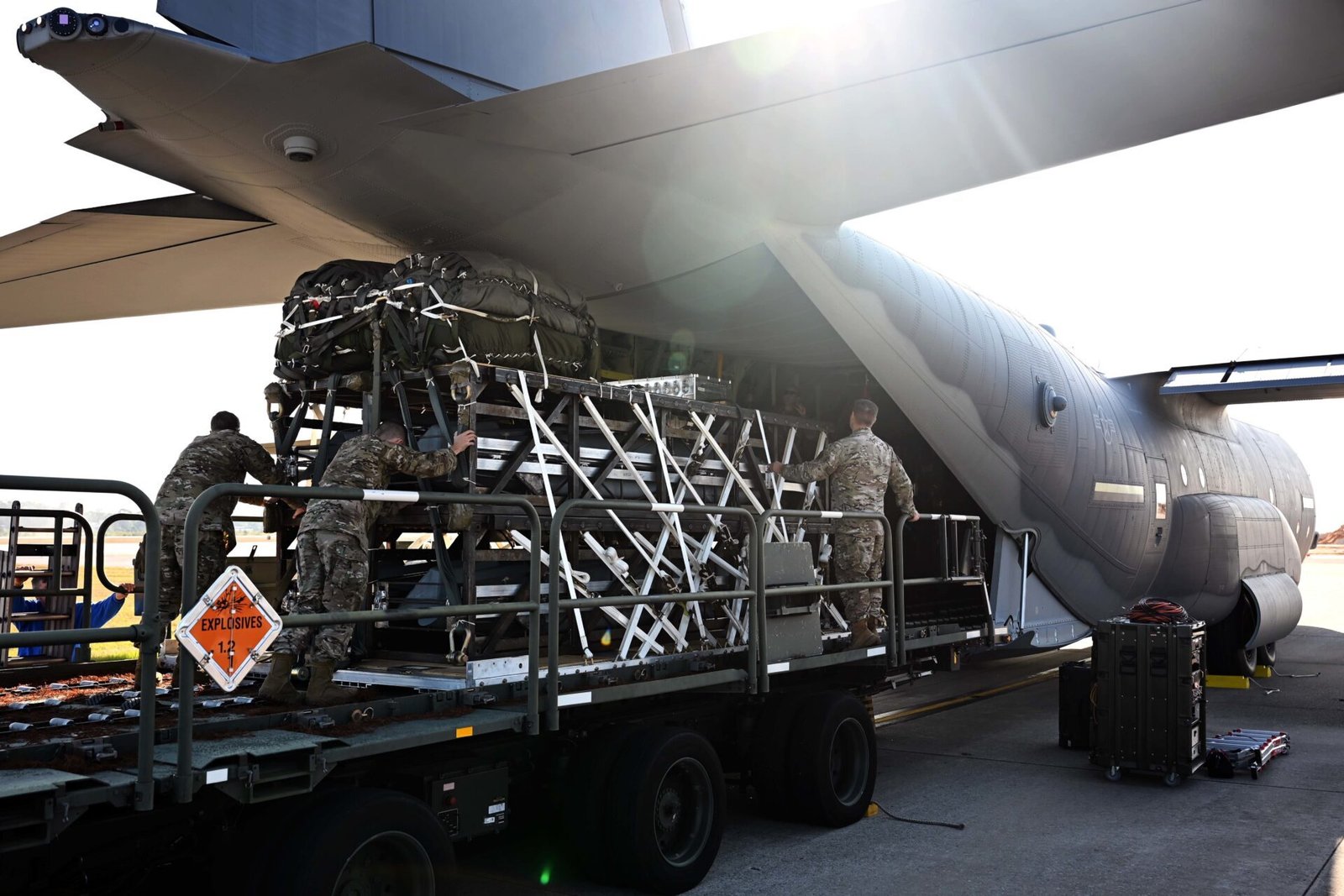 FAMM-BAR: US Air Force Seeks Inexpensive Missiles for Launch from Cargo ...