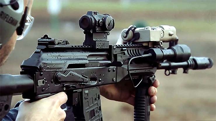 Assault-Rifles-AK-203