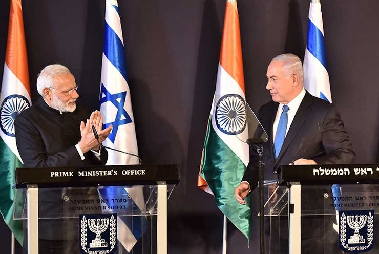 Prime Minister Narendra Modi With Former Israeli Prime Minister ...